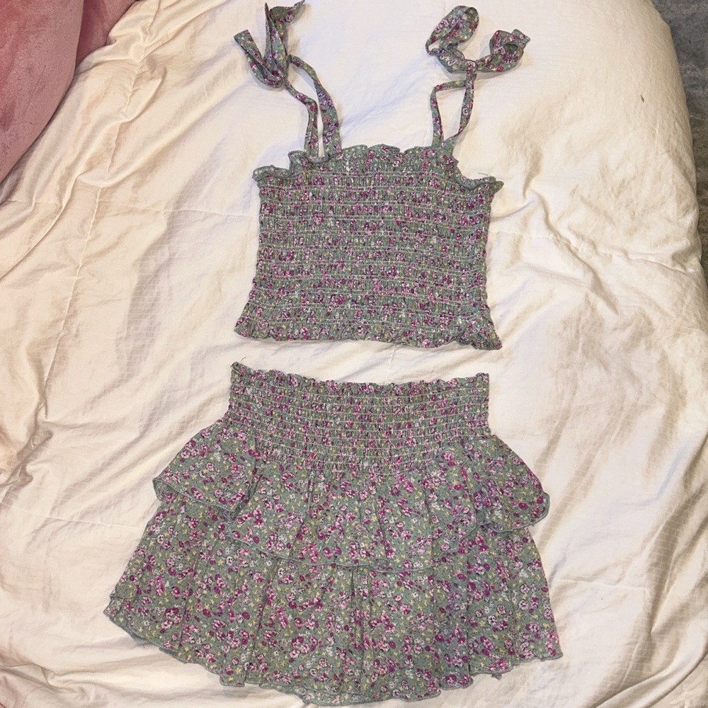 Katie J NYC floral ruffle skirt and top set